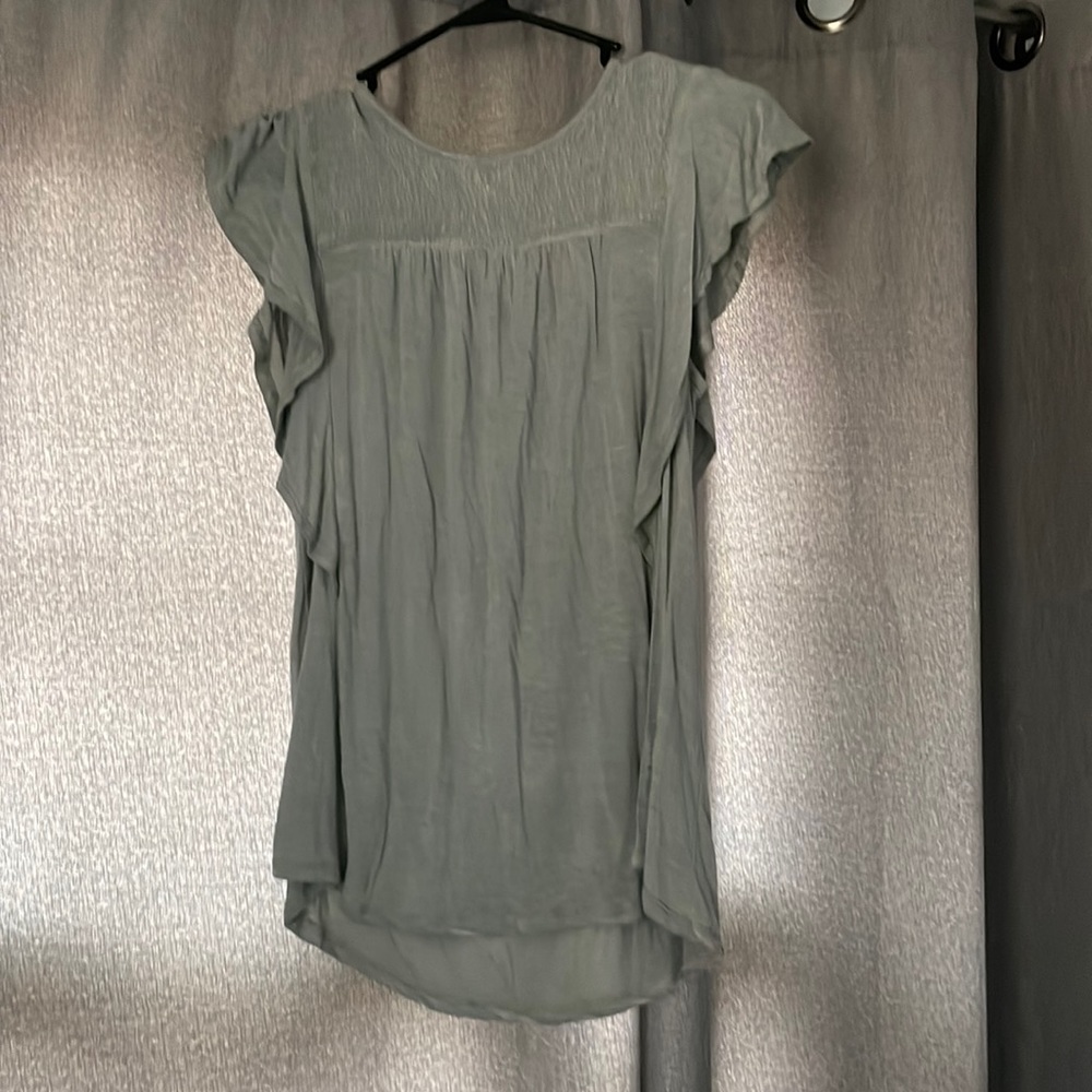 Rewind size Small flowy womens top